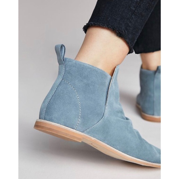 SOLD - Picture 3 of 4